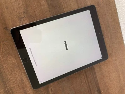 Apple iPad Air - A1474 - Spacegrau - inkl. Schutzfolie und - Case - Bild 1 von 4