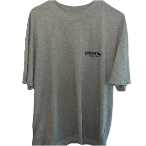 Essentials Fear of God Dark Oatmeal Kurzarm Herren T-Shirt Gr. L - Bild 1 von 5