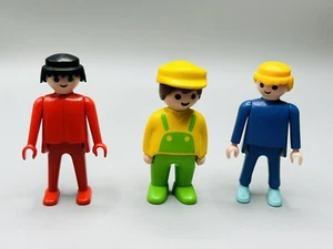 Lot Playmobil Figures 3 Replacement Figures Red Blue and Yellow & Green - Picture 1 of 7