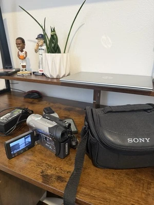 Sony Handycam DCR-DVD308 Mini-DVD Camcorder with Battery & Bag untested - Image 1 of 4