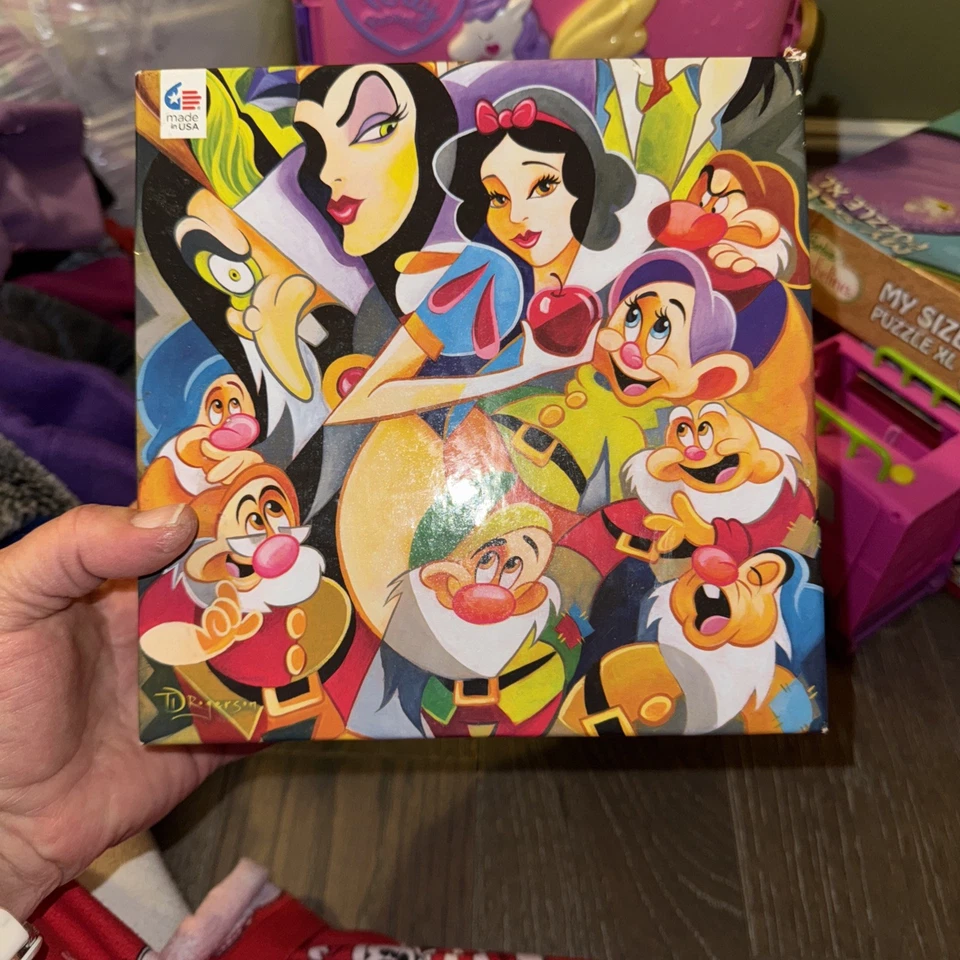 Quebra-cabeça Ceaco - Disney Fine Art - Enchantment of Snow White - 1000 peças - Imagem 1 de 3