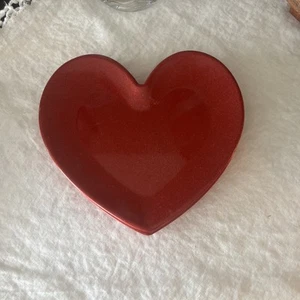 2008 Target Melamine Heart Shaped Plates - Picture 1 of 3