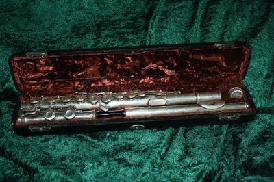VINTAGE FLUTE BY KOHLERT, FLUTE, SILVER PLATED - Image 1 of 4