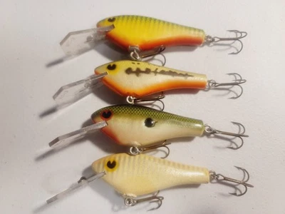 4 Poe's RC-3 Fishing Lures - Image 1 of 4