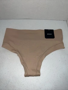Bragas Tanga Spanx Champagne Beige Desnudo Forma Suave Esculpidas Nuevas con Etiquetas 40158R - Imagen 1 de 5