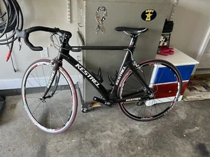 Full carbon fiber, racers bike.Absolutely no scratches - Picture 1 of 20