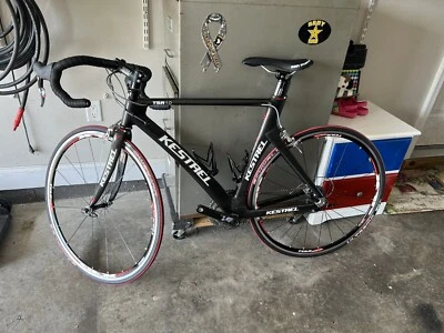 Fibra de carbono completa, bicicleta de carreras.Absolutamente sin arañazos Foto 1 de 4