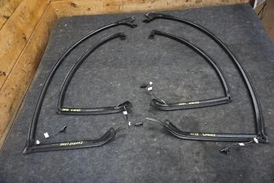 Juego de 4 sellos antideslizantes para ventanas delanteras y traseras Aston Martin Rapide 2011 Foto 1 de 4