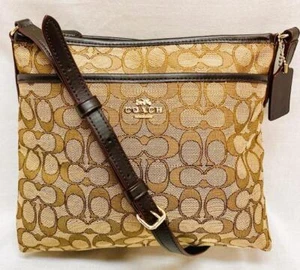 COACH Outlined Zip File Crossbody Bag Khaki Tan F29960 EXCELLENT CONDITION - Bild 1 von 1