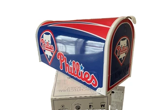PHILADELPHIA PHILLIES CASSETTA POSTALE PERSONALIZZATA ~ MAGLIE ~ CASCHI ~ TAPPI ~ SENZA DISSOLVENZA ~ SENZA CHIP ~ MLB - Foto 1 di 3