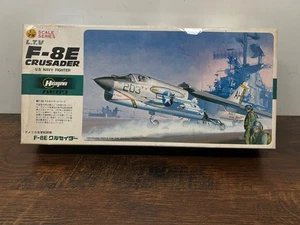 Hasegawa F-8E Crusader US NAVY - MARINES 1/72 Scale Plastic Model Kit Complete - Picture 1 of 11