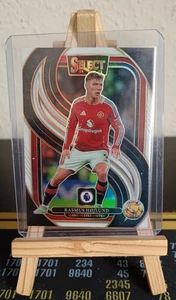 2024-25 Panini Select Premier League Rasmus Hojlund White /20 - Bild 1 von 2