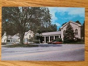 Das Bennington Museum Vermont Vintage Postkarte mit Autos vorne geparkt - Bild 1 von 2