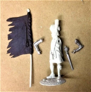 NAPOLEONIC WARS, HIGHLANDER OFFICER WITH FLAG #1B, 60MM UNPAINTED METAL FIGURE - Picture 1 of 5