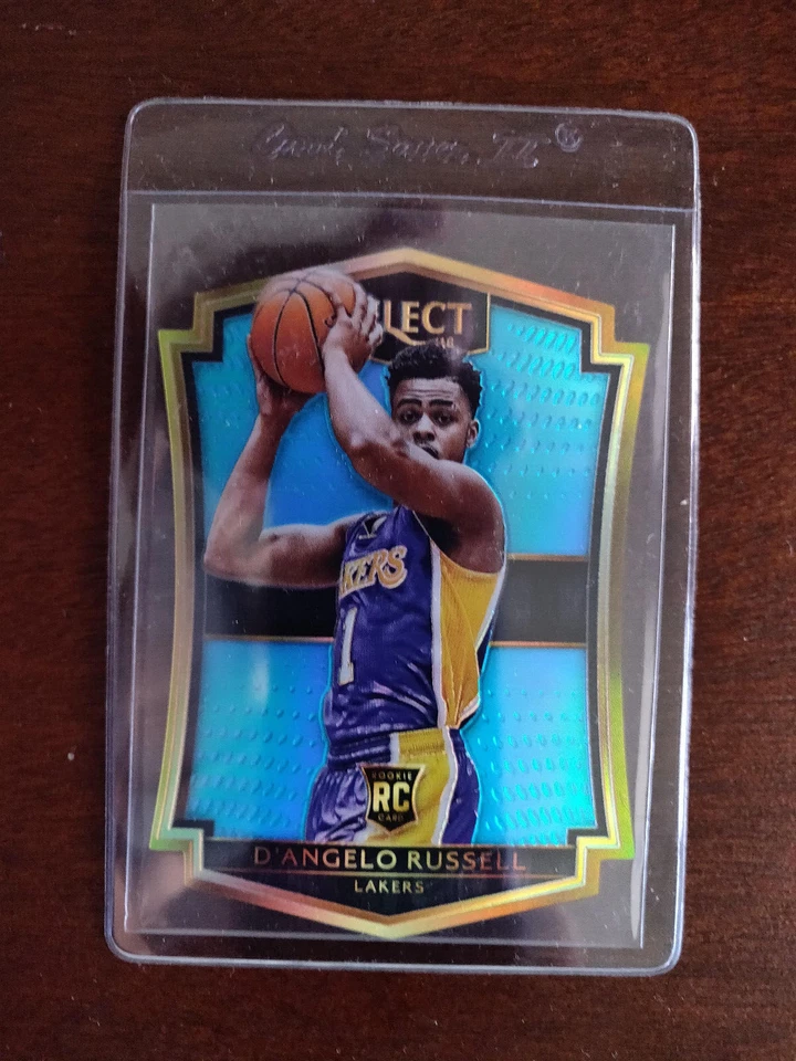 D'Angelo Russell RC Panini Select 2015 troquelado azul Prizm novato como nuevo sin clasificar Foto 1 de 4