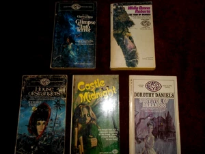 VINTAGE GOTHIC EASY-EYE PAPERBACK LOT(5) CASTLE MIDNIGHT+GLIMPSE INTO TERROR+ - Picture 1 of 5