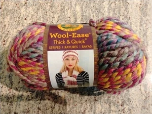 Matassa di filato Lion Brand Wool-Ease strisce spesse e rapide, 5 once - Astroland #611 - Foto 1 di 5
