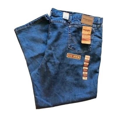 全新带标签牧马人牛仔裤 54x30 弹力休闲座椅和大腿蓝色中号水洗 16.5 英寸上升 — 第 1/4 张图片