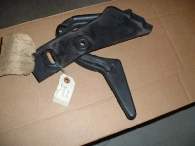 1968-1970 Nuevo de Lote Antiguo AMC Javelin AMX Tapa del maletero Soporte de Bisagra incl. BRAZO BISAGRA 3602371 Foto 1 de 2