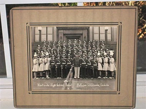 Nanticoke High School Band PHOTO Nanticoke, Pa 1942 Band and Drum Majorettes - Picture 1 of 1