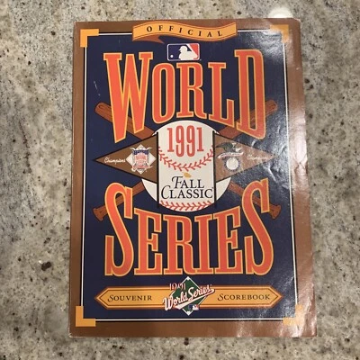 1991 World Series  Scorebook Minnesota Twins v Atlanta Braves Official Souvenir - Image 1 of 4