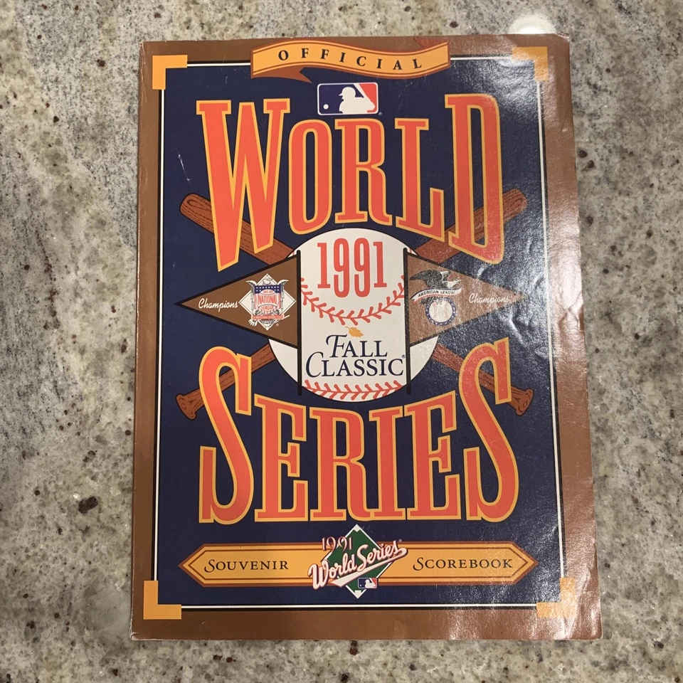 1991 World Series  Scorebook Minnesota Twins v Atlanta Braves Official Souvenir - Image 1 of 4