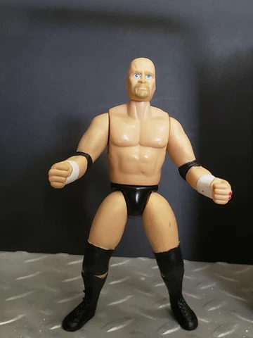 STEVE AUSTIN 1997 WWF JAKKS PACIFIC FIGURE STONE COLD WWE BROKEN SKULL ECW LJN Cover