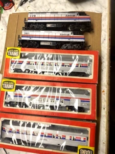 HO Scale Lifelike Amtrak 381 229 Diesel Passenger Set - Picture 1 of 6