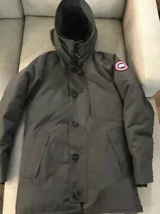 New Men's Canada Goose Chateau Parka Down Jacket No Fur Size Small Graphite - Picture 1 of 8