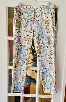 Pantalones al tobillo H&M blancos pastel florales rectos ajustados elásticos talla 12 Foto 1 de 4