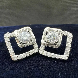 Hermosos aretes de boda de diamantes creados en laboratorio estilo Art Deco de oro blanco de 14 quilates FN - Imagen 1 de 6