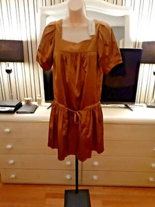 VERTIGO*PARIS* CARAMEL/GOLD DRAWSTRING HIP DETAIL SQUARE NECK DRESS XS $210 - Picture 1 of 9