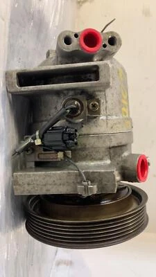 Compresor de aire acondicionado Nissan Xterra 2002-2004 usado OEM 926006S300 Foto 1 de 4