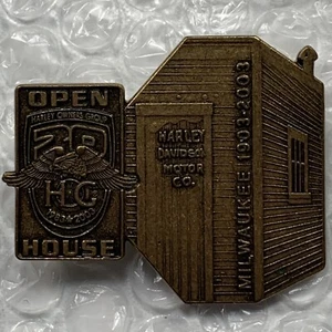 2003 Harley Davidson 20 Years Of HOG Star Wings Motorcycle Vest Jacket Pin - Picture 1 of 2