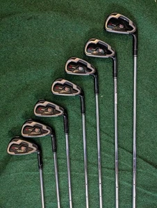 📦💥 Wilson Staff C💯 4i-P with Orig Grips & Orig Reg Flex Steel CL💯 Shafts💥📦 - Picture 1 of 13