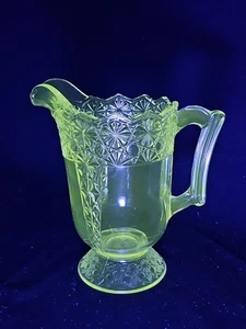 ANTIQUE EAPG MANGANESE GLASS BUTTON AND STARS DAISY WATER PITCHER 9" GREEN GLOW - Picture 1 of 20