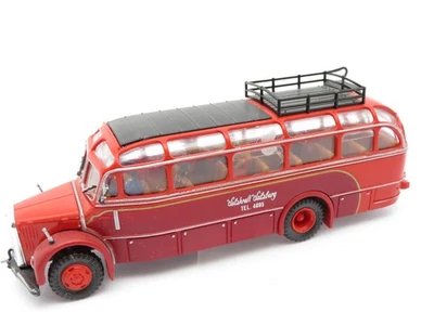 276HO /66 - Roco H0 - Saurer Komet Reisebus Salzkraft Salzburg rot - Bild 1 von 4