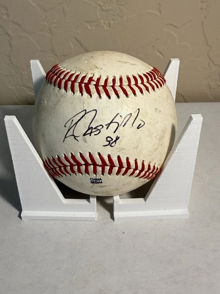 Béisbol autografiado por Rusney Castillo  Foto 1 de 1