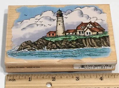 Sello de goma montado en madera de faro de Portland Head P025 paisaje marino estampado Foto 1 de 2