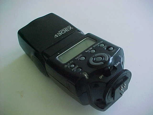 Canon Speedlight 430EX (bx 56) Foto 1 de 1
