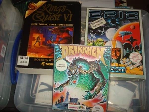 SET MIT 3 BOXEN VINTAGE SPIEL EPIC + KING S QUEST VI + DRAKKHEN AMIGA 500 - Bild 1 von 11