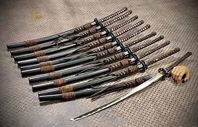 Katana de Morpheus (noir) [tout métal/tissu] échelle 1/6 - par FullMetalCustoms - Photo 1/4