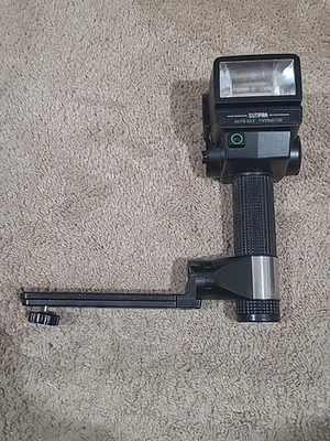 Sunpak Auto 522 Thyristor Flash w/ Mount - UnTested  - Image 1 of 4