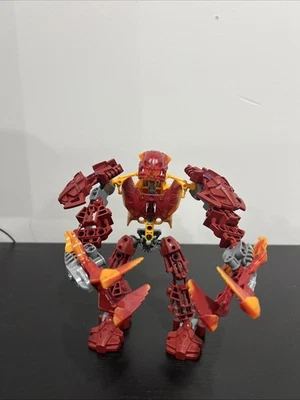 LEGO BIONICLE GLATORIAN MALUM - Image 1 of 4