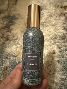 Bath & Body Works Flannel Room Spray Concentrated Scent Bergamot Mahogany Musk - Picture 1 of 2