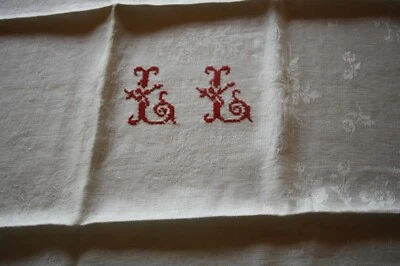 Service de table N°25 nappe 162x228cm + 5 serviettes damassé monogramme rouge LL - Photo 1/4