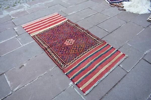Handwoven Turkish Antique Carpet, Sumac Teknic and Normal Teknic 62.9 x 30.3 in - Picture 1 of 12