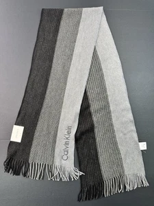 Neu mit Etikett Calvin Klein Schal leicht weich grau schwarz Acryl Fransen 64 "" x 10" - Bild 1 von 8