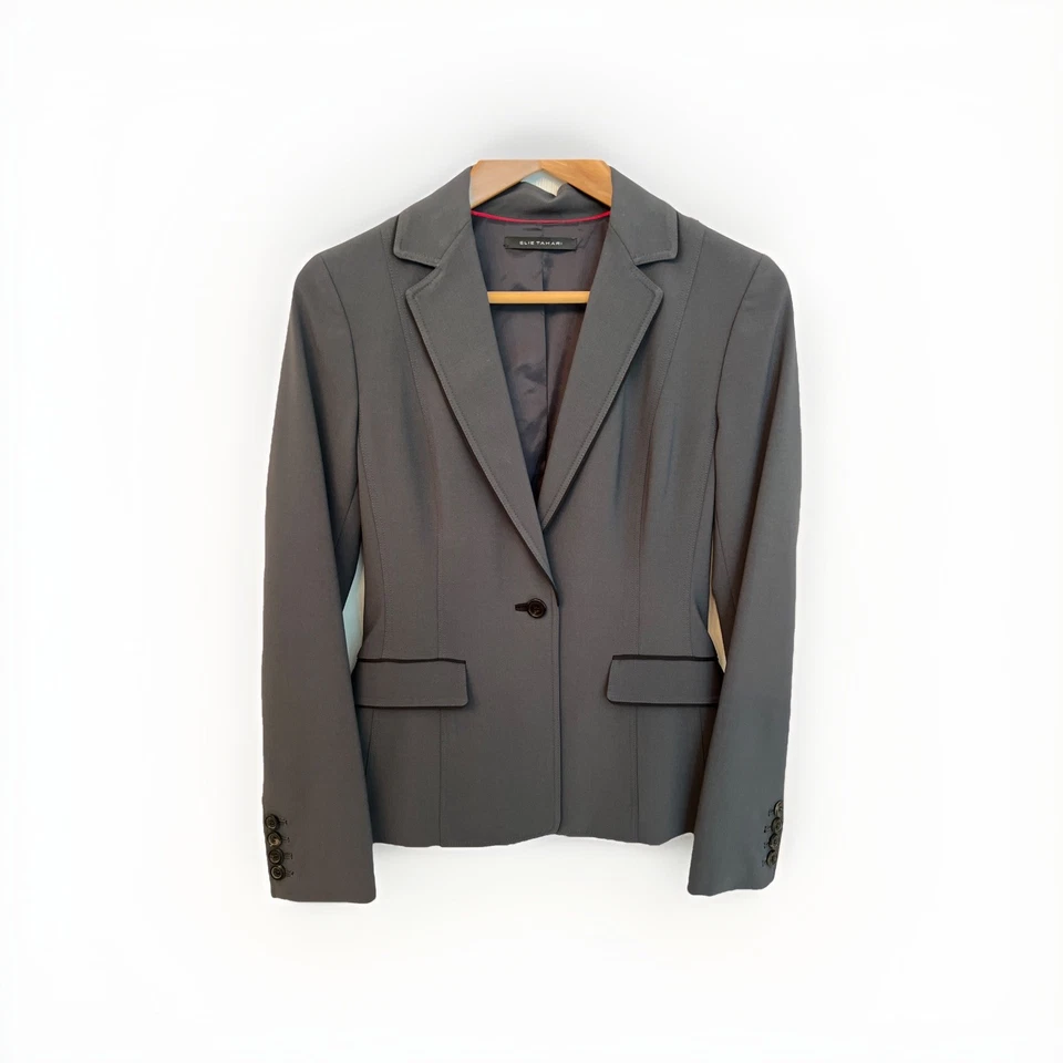 Traje para mujer Elie Tahari gris carbón talla 2 Foto 1 de 4