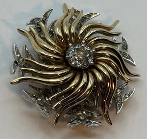 Vintage Brosche signiert nummeriert Boucher gold silberfarben Strass fehlende Steine - Bild 1 von 13